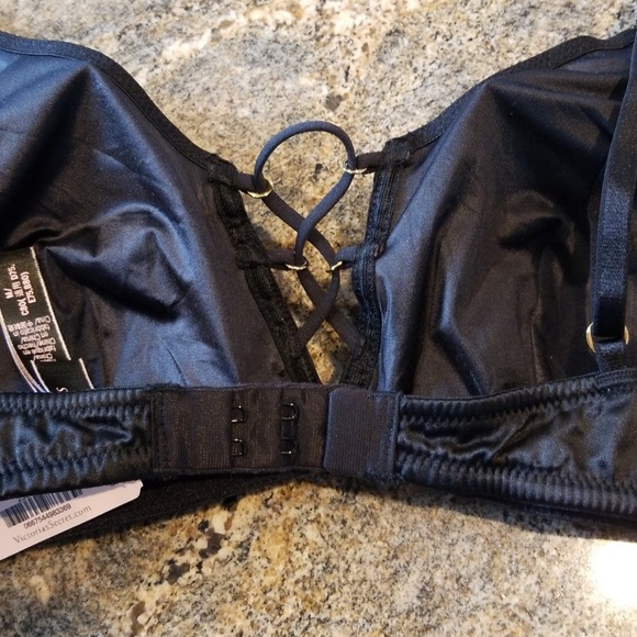 Victoria's Secret strappy padded bralette - Picture 5 of 5